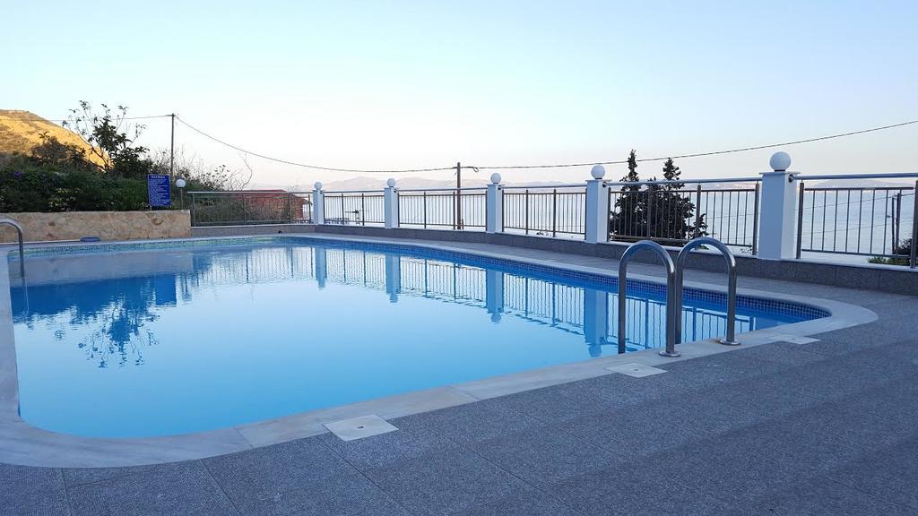 Sky Beach Hotel Agia Galini Exterior foto